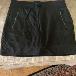 Blk Trekkie skirt